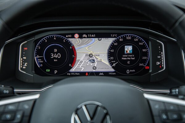 volledig digitaal instrumentenpaneel groot