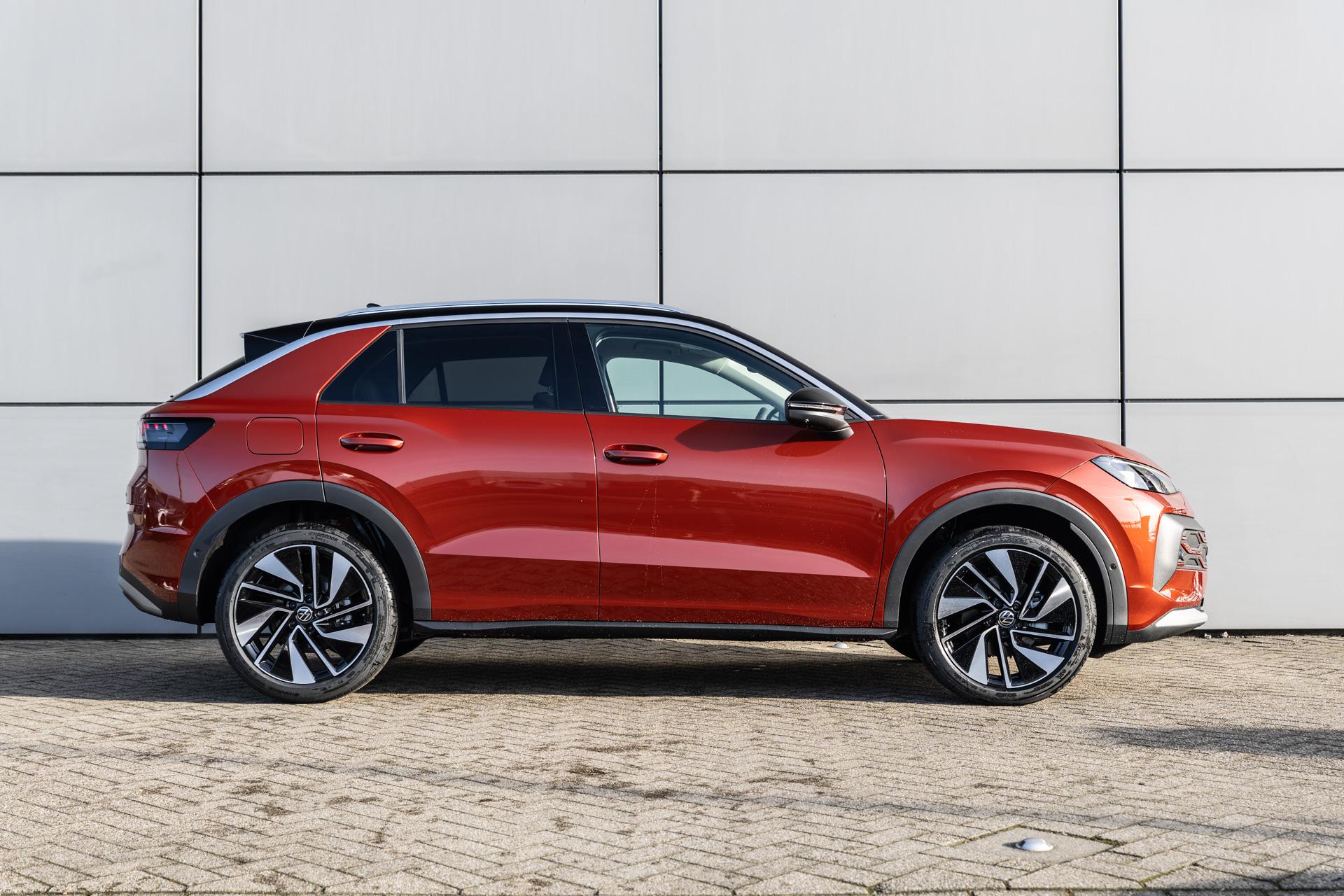 Volkswagen T-Roc 1.5 eTsi 115pk Style First Edition - Afbeelding 3
