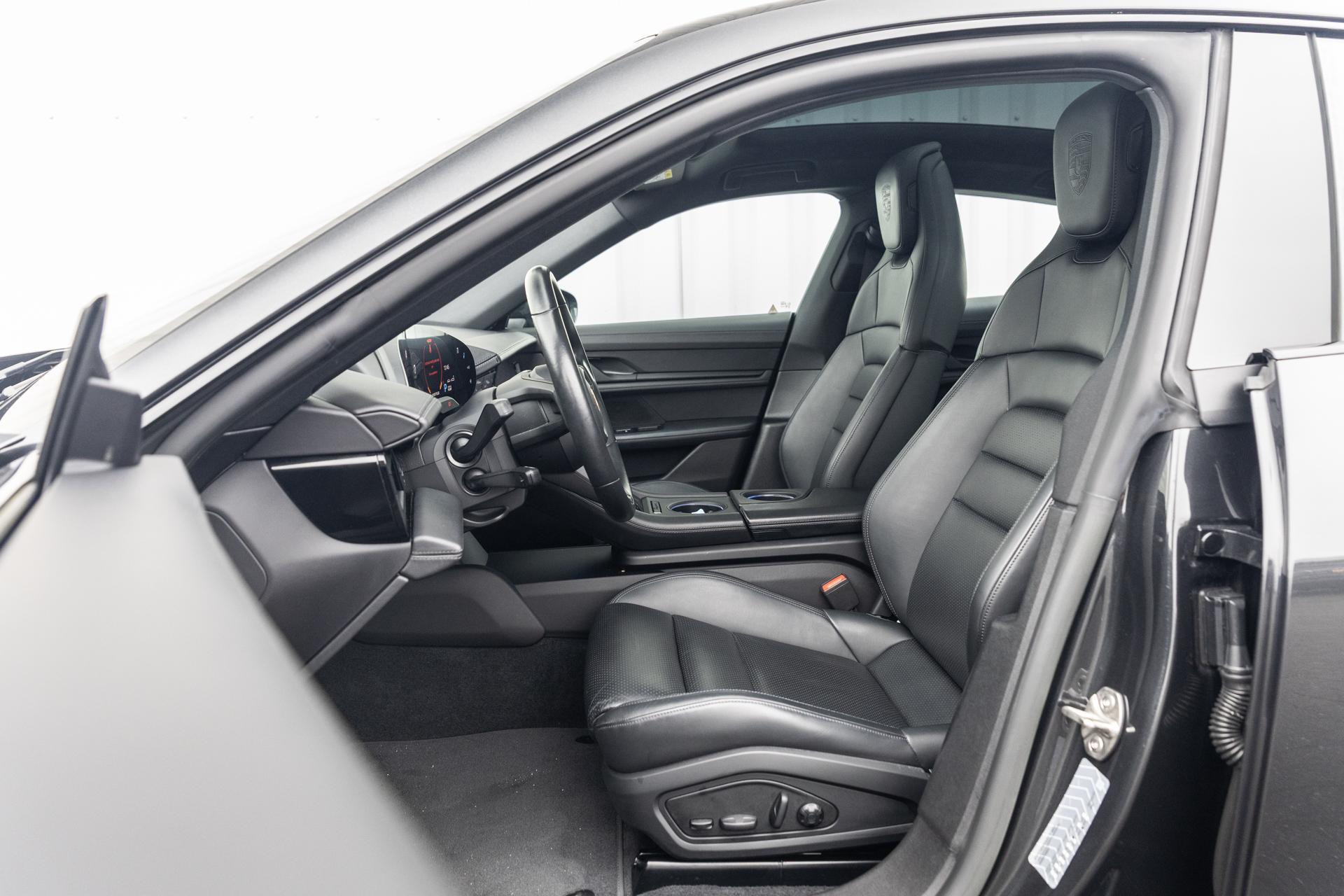 Porsche Taycan 381pk Performance 84 kWh - Afbeelding 4