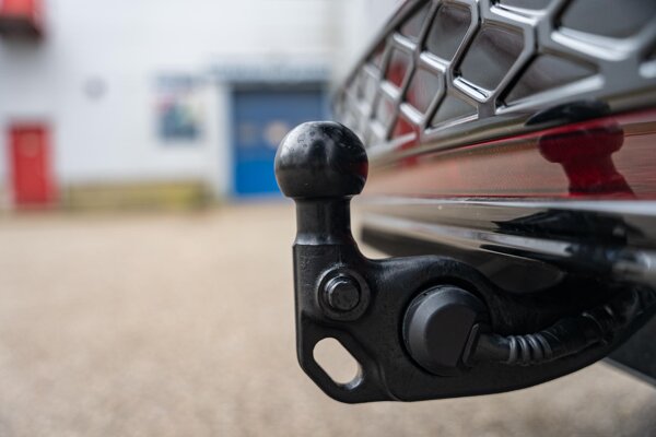 trekhaak elektrisch uitklapbaar