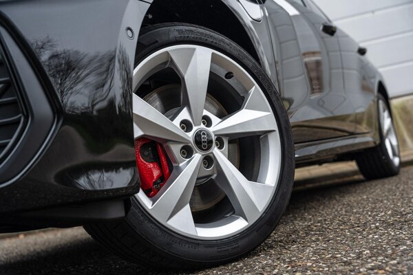 lichtmetalen velgen 18"