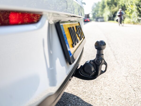 trekhaak elektrisch uitklapbaar