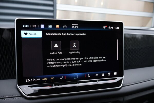 Apple Carplay/Android Auto