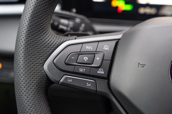 cruise control adaptief met Stop&Go en stuurhulp