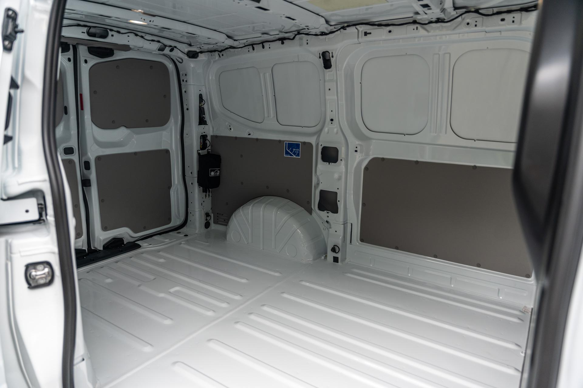 Volkswagen e-Transporter 32 L1H1 218pk Life 64 kWh - Afbeelding 5