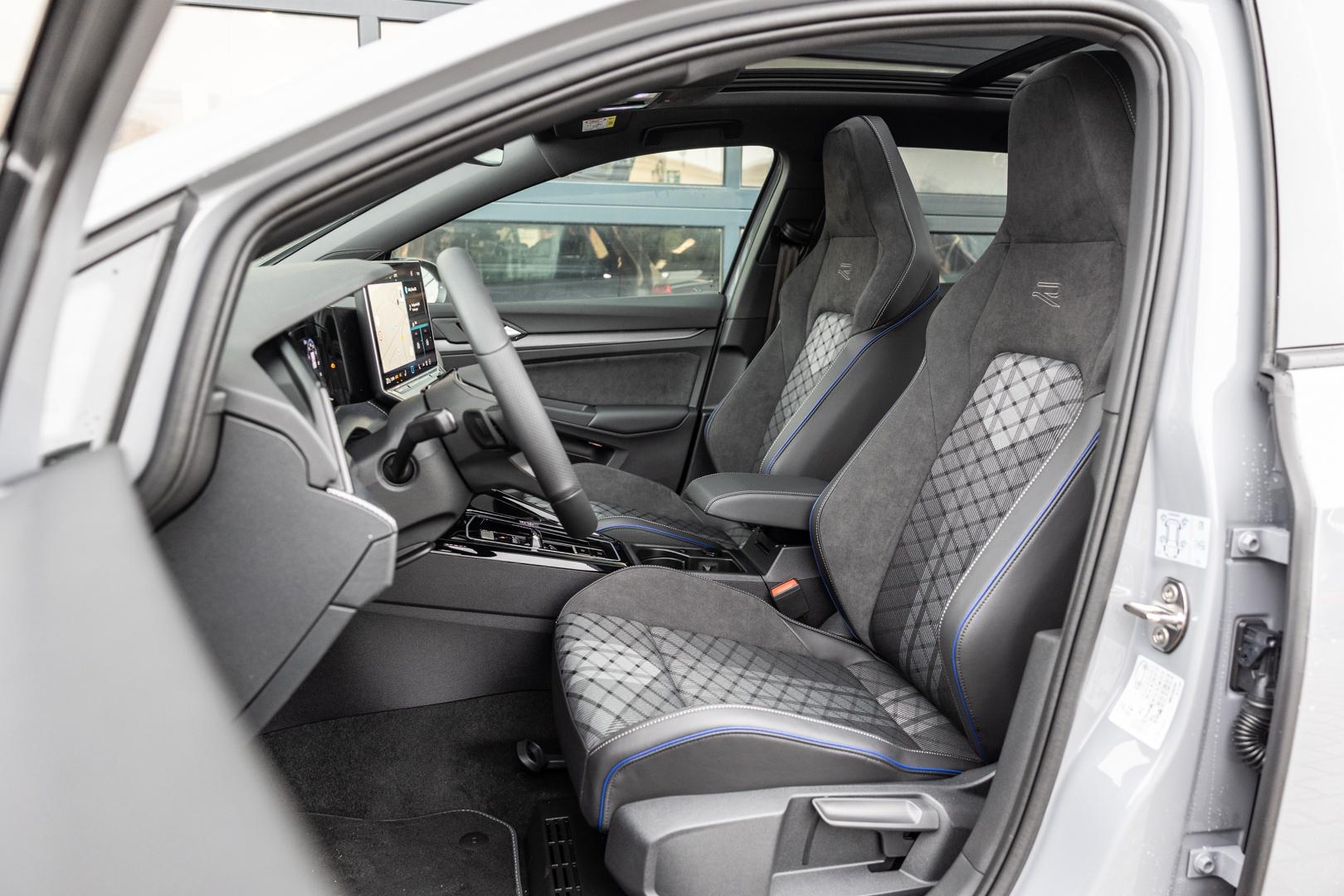 Volkswagen Golf Variant 1.5 eTSI 150pk DSG R-Line Edition - Afbeelding 4