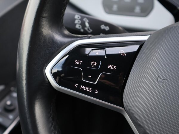 cruise control adaptief met Stop&Go cruise control adaptief met Stop&Go