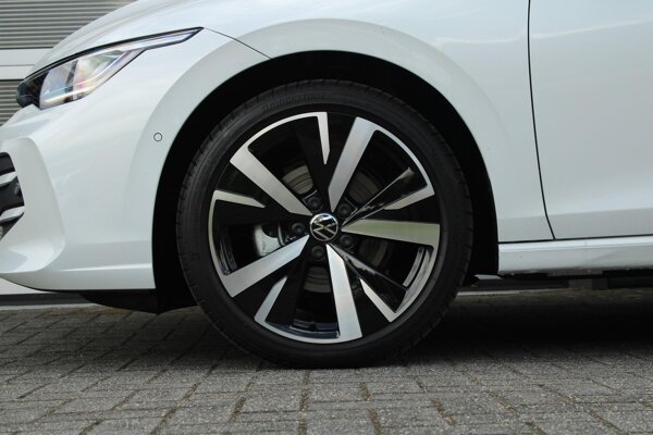 lichtmetalen velgen 18"