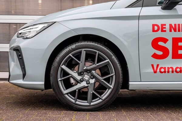 lichtmetalen velgen 18"