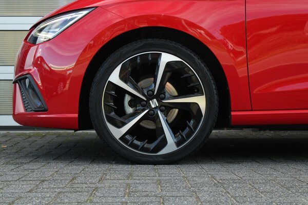 lichtmetalen velgen 18"