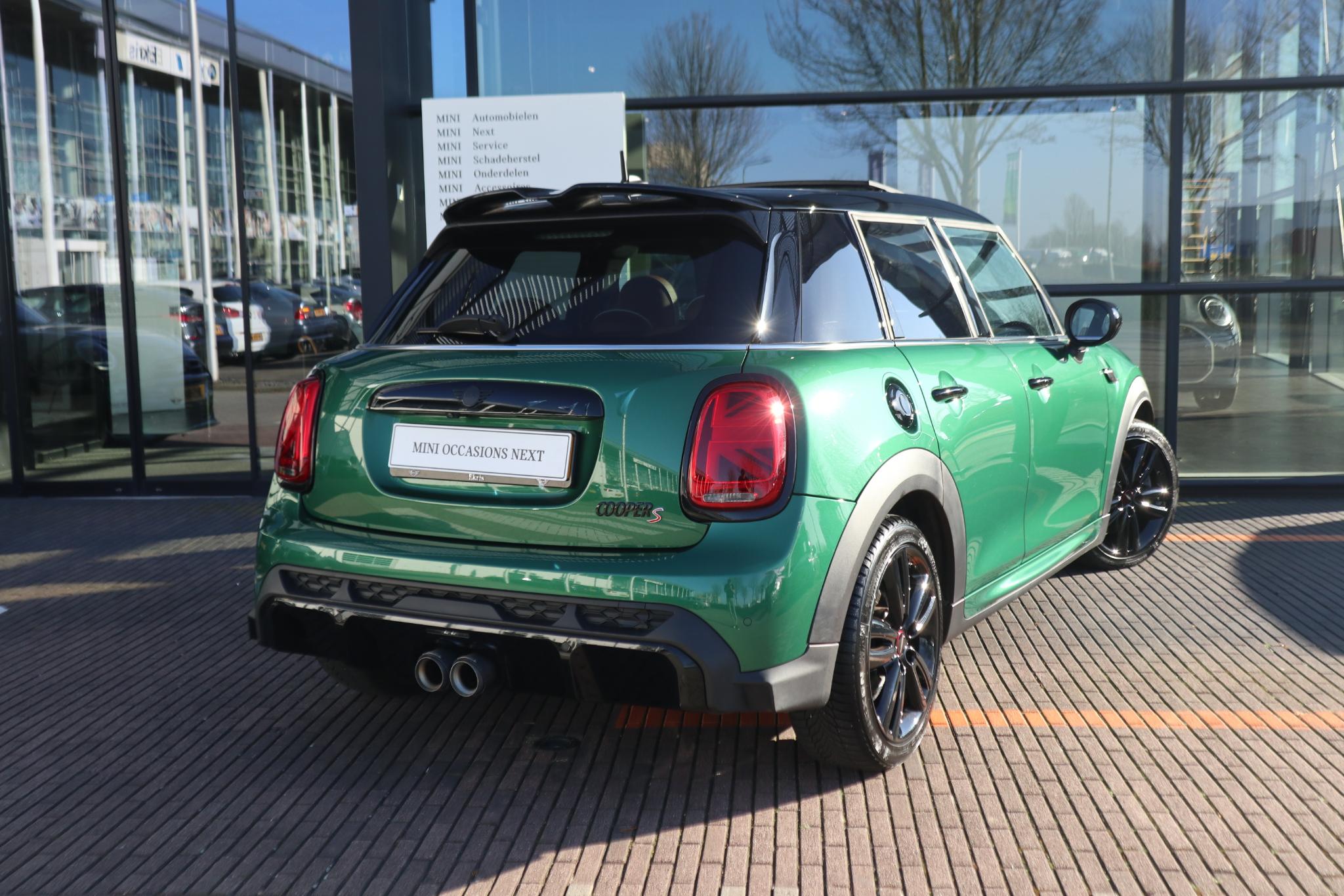MINI 5-Deurs 2.0 Cooper S Rockingham GT Edition - Afbeelding 2