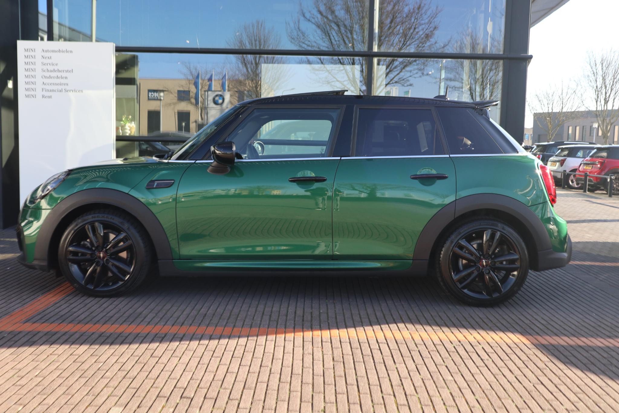 MINI 5-Deurs 2.0 Cooper S Rockingham GT Edition - Afbeelding 3