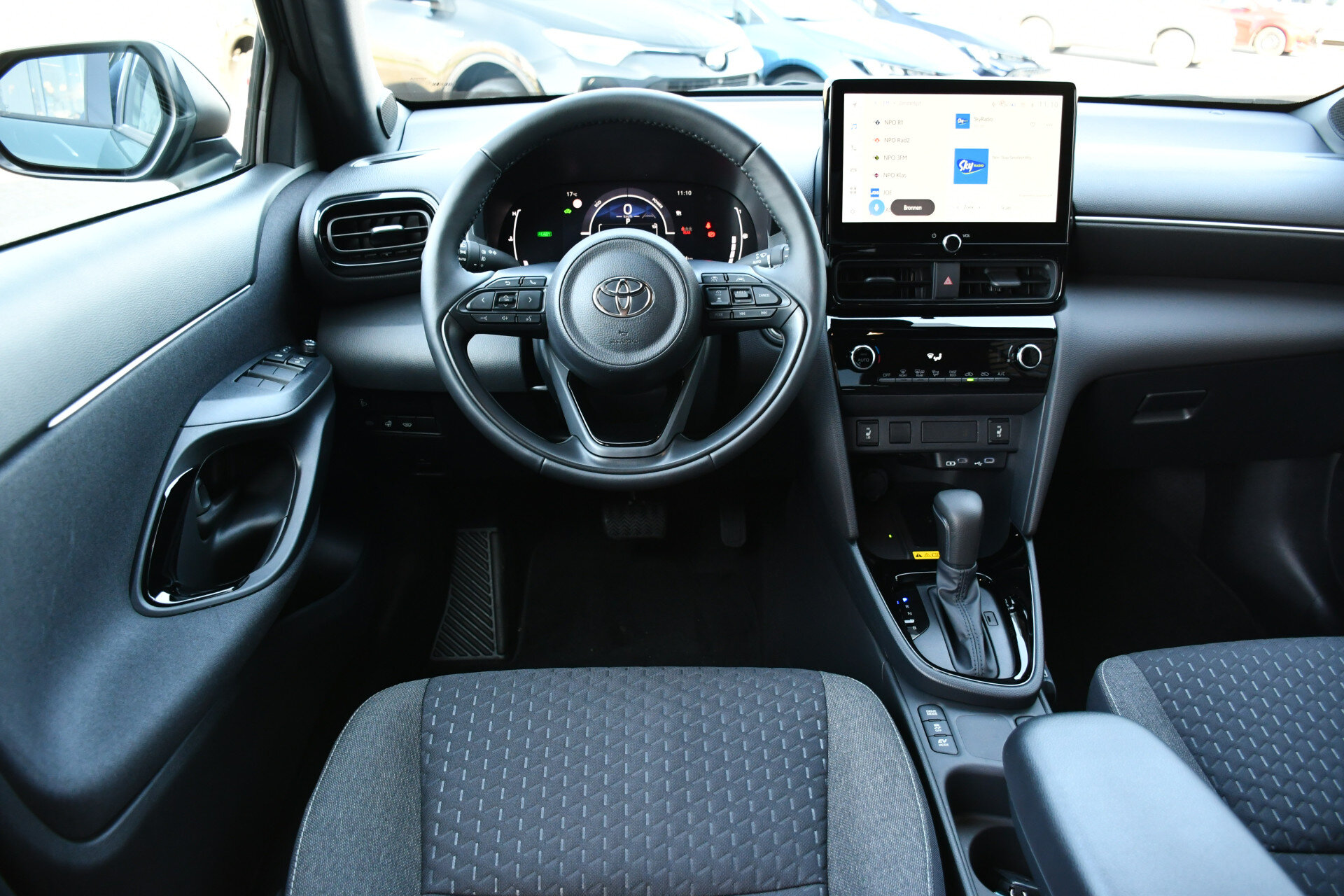 Toyota Yaris Cross 1.5 Hybrid 115 Dynamic Automaat 116pk - Afbeelding 2