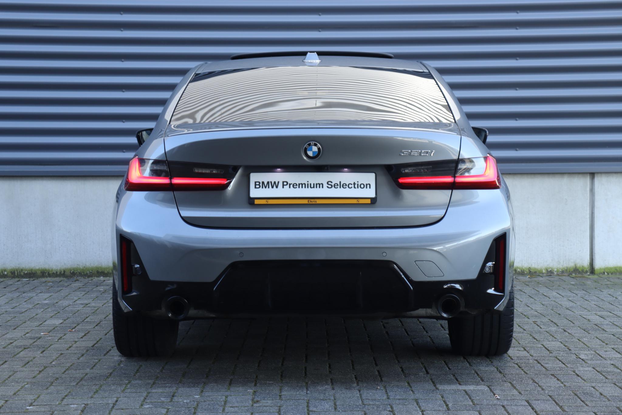 BMW 3 Serie Sedan 320i - Afbeelding 4