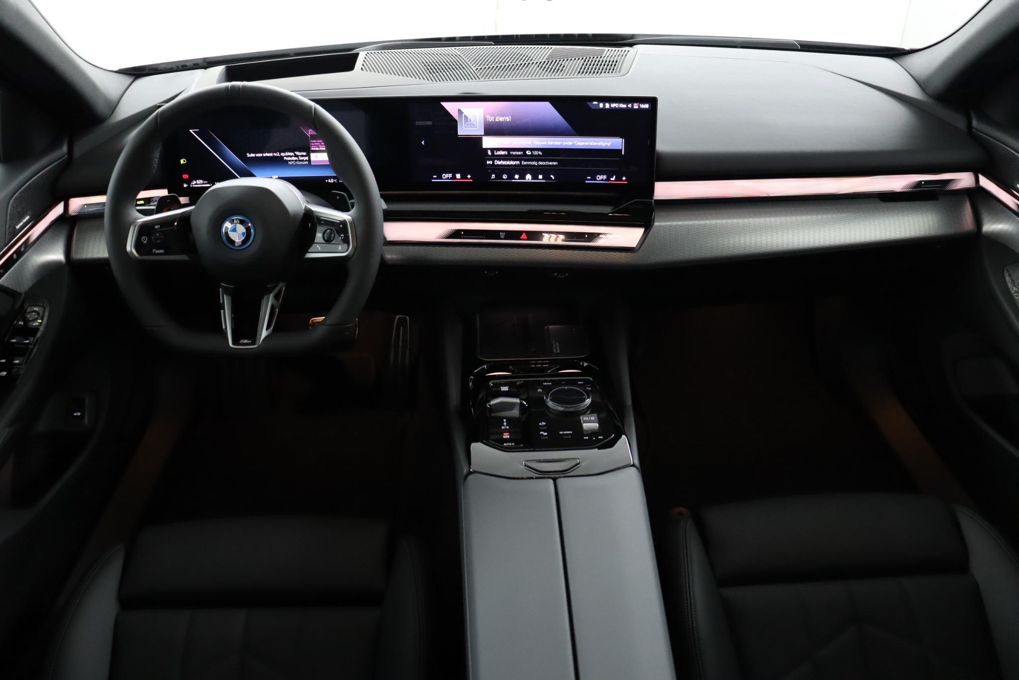 BMW 5 Serie Touring 530e M Sport Edition - Afbeelding 4