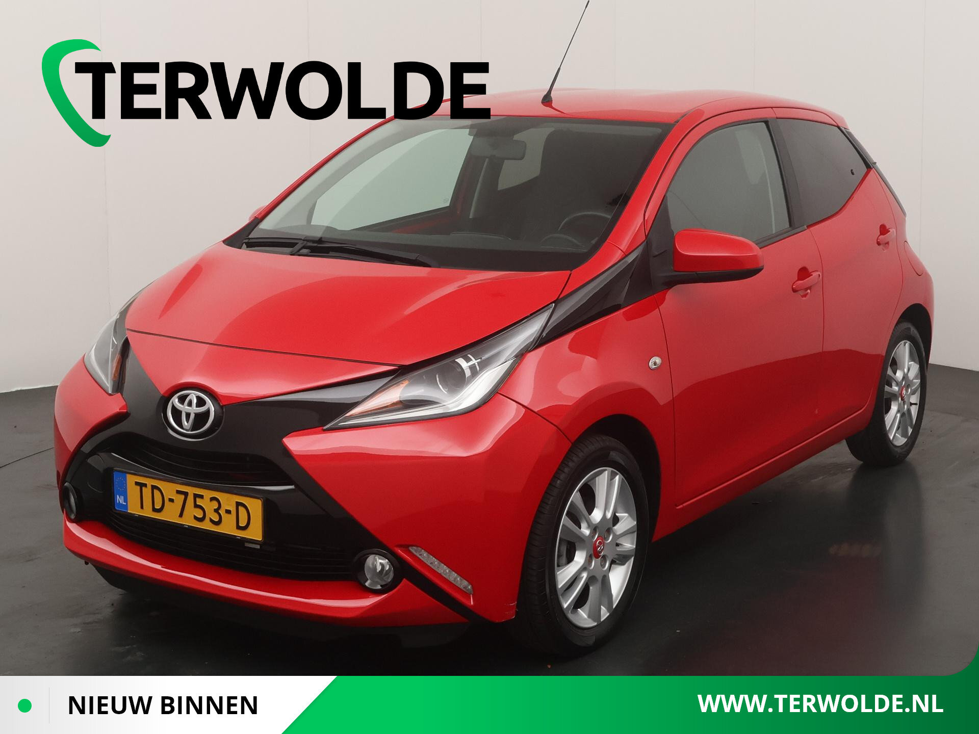 Toyota Aygo 1.0 VVT-i x-play