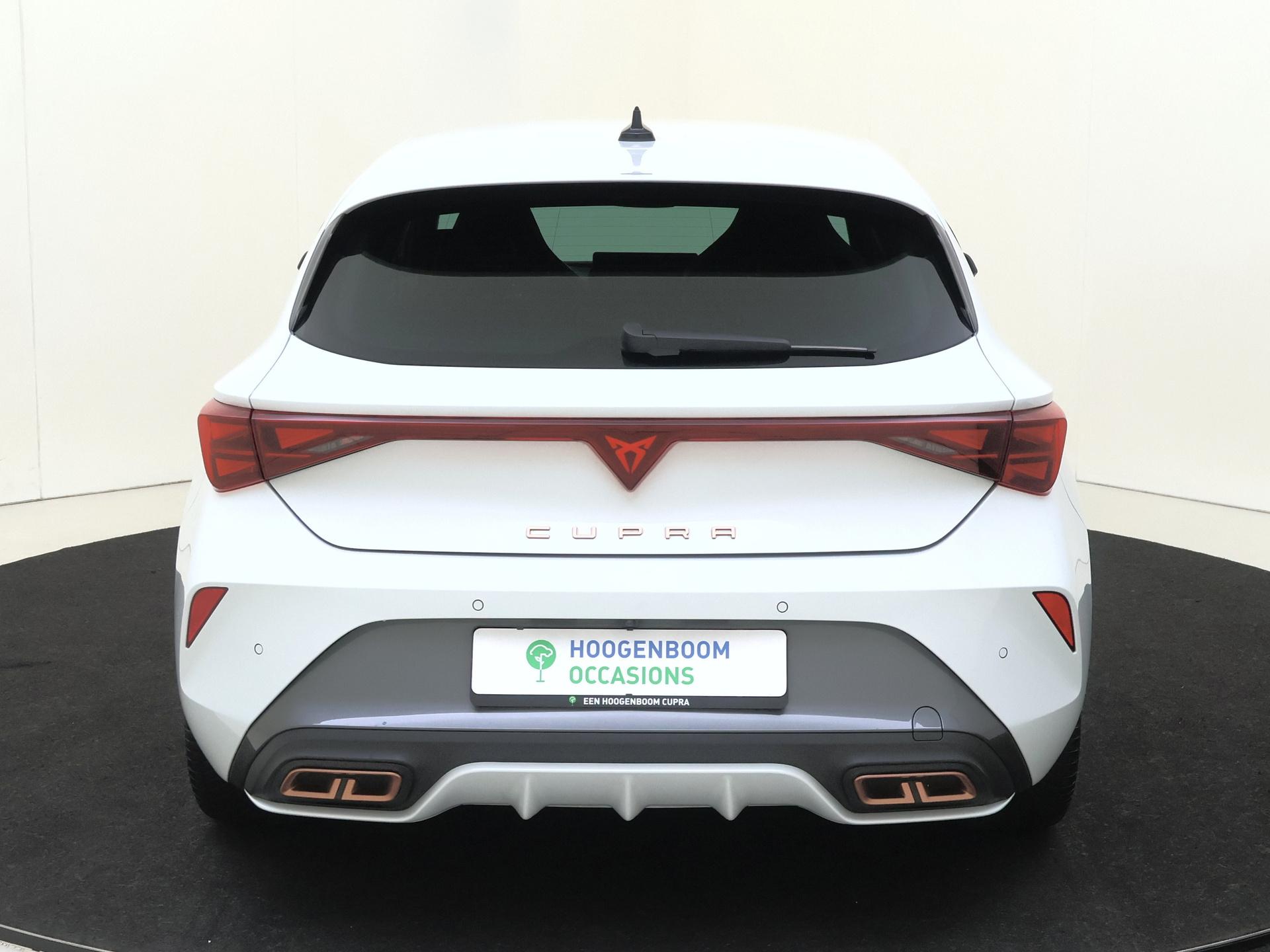 Cupra León