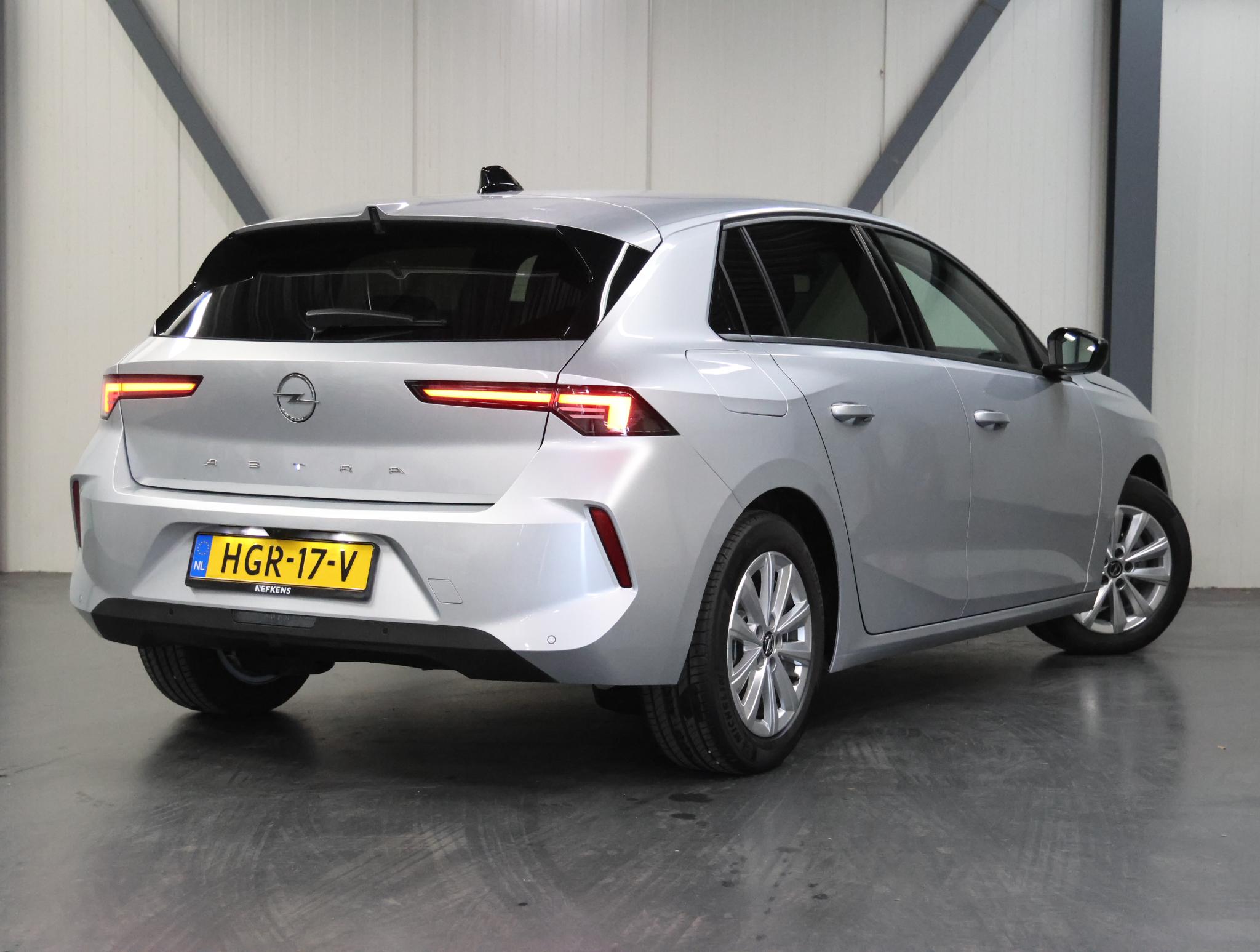 Opel Astra Business Edition 110PK - Afbeelding 3