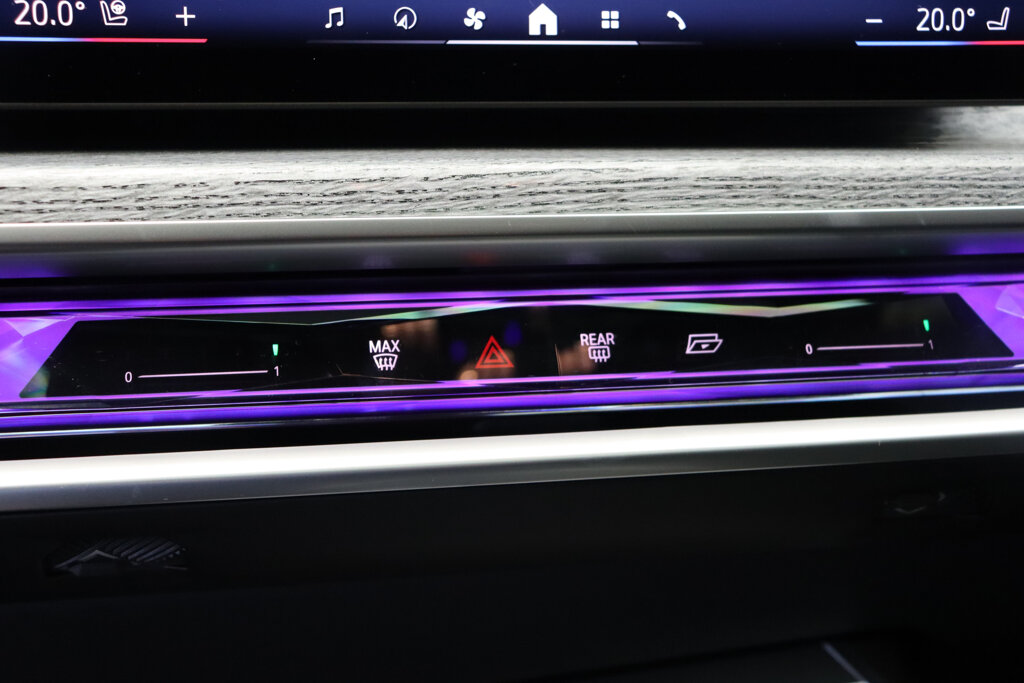 BMW i7 22