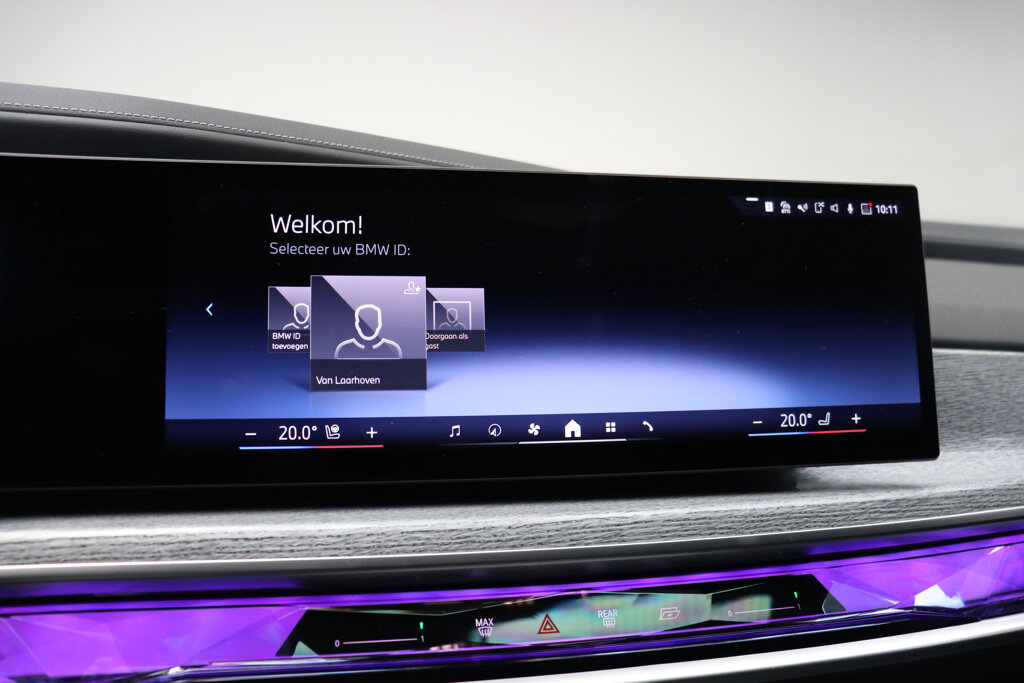 BMW i7 23