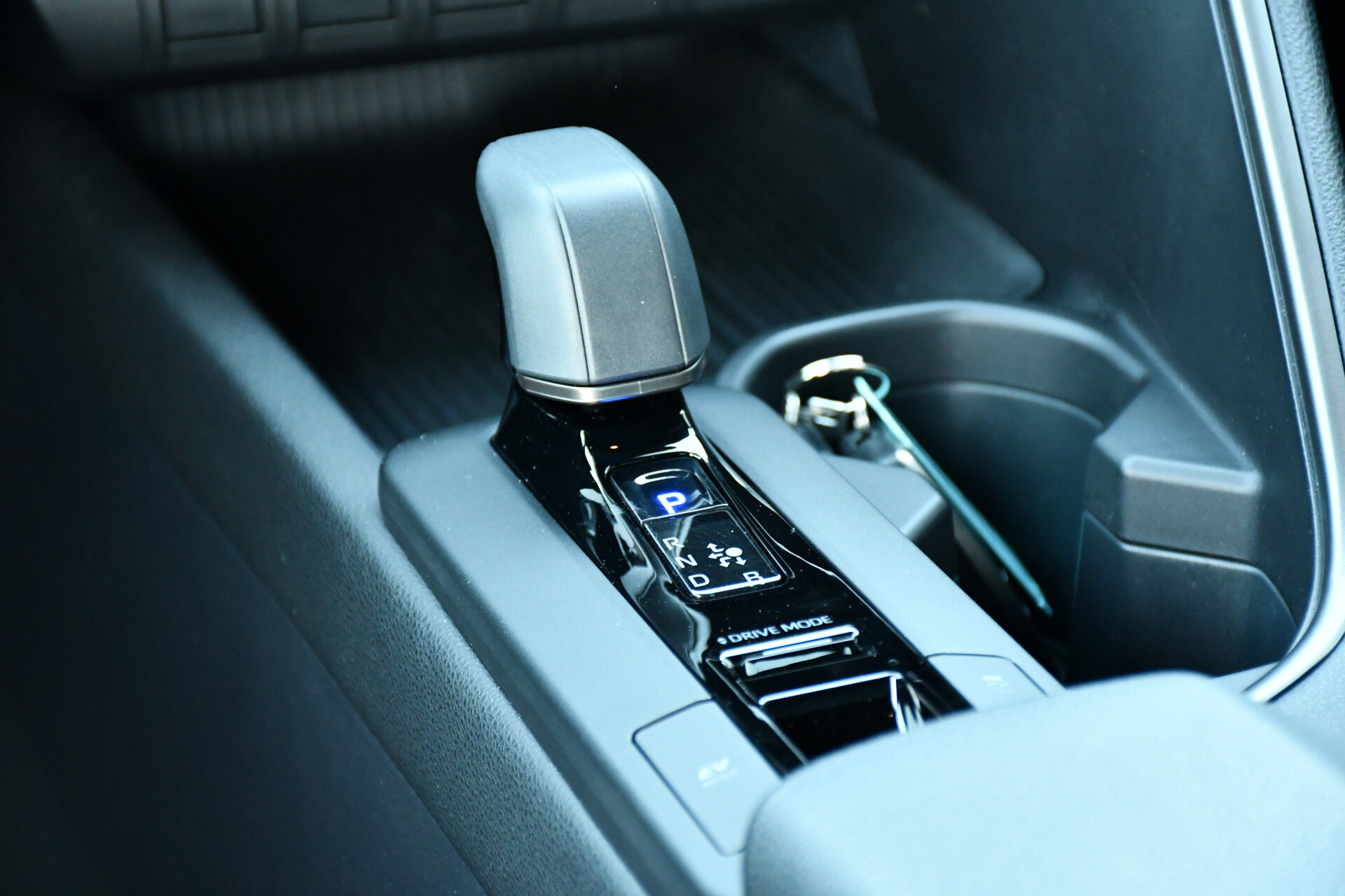 Toyota C-HR 1.8 Hybrid 140 Active Automaat 140pk - Afbeelding 4