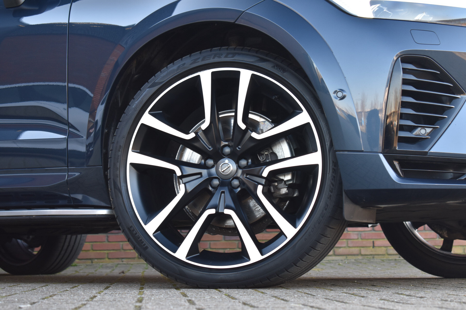 Volvo XC60 T6 350 PK Plug-in hybrid AWD Ultimate Dark - Afbeelding 3