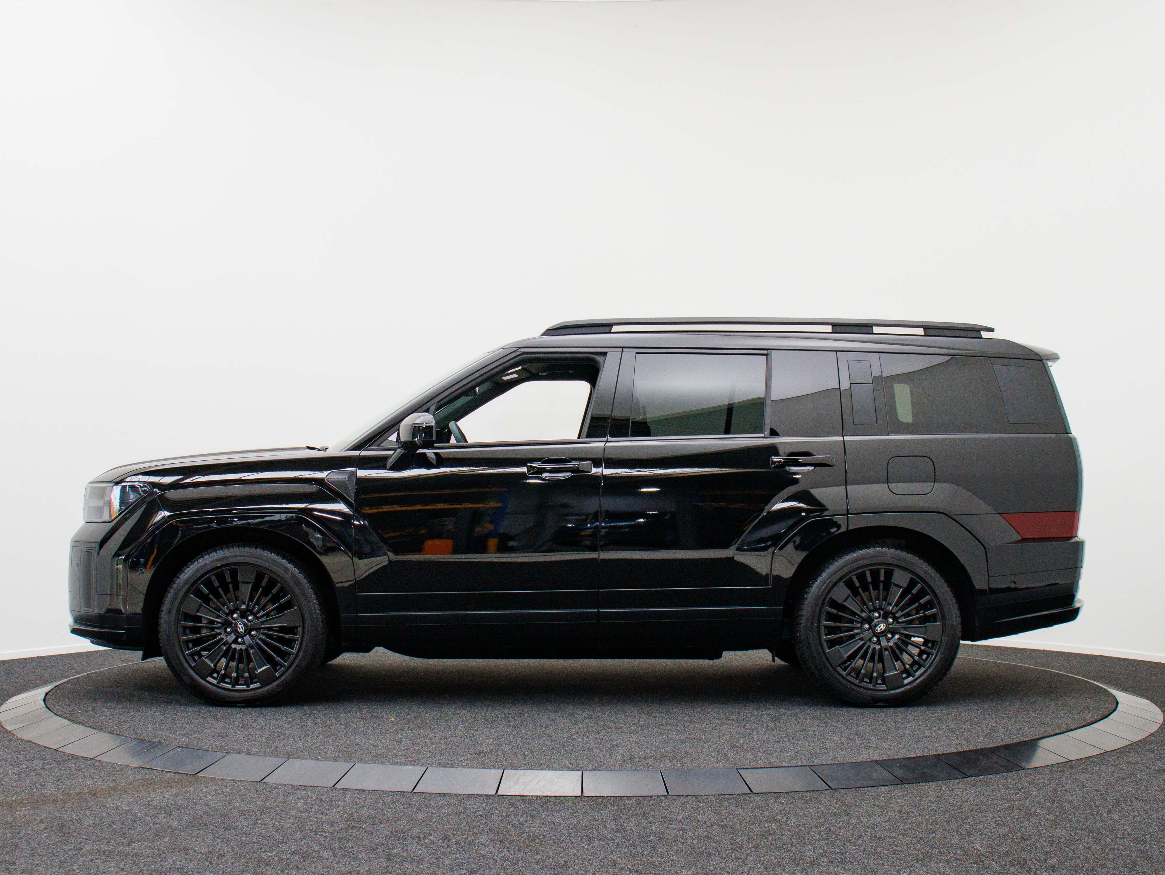 Hyundai Santa Fe 1.6 T-GDI PHEV Black Line - PHEV - € 10.000 KORTING - Afbeelding 4