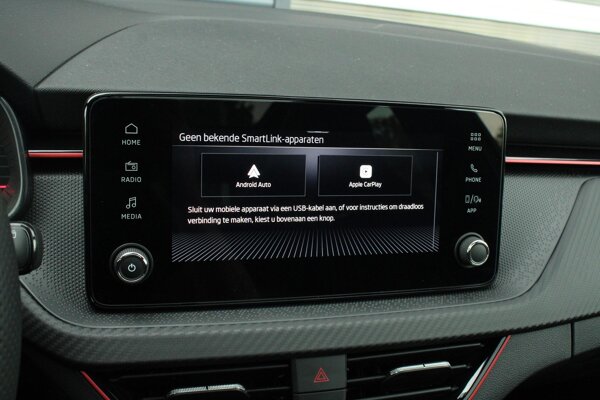 Apple Carplay/Android Auto