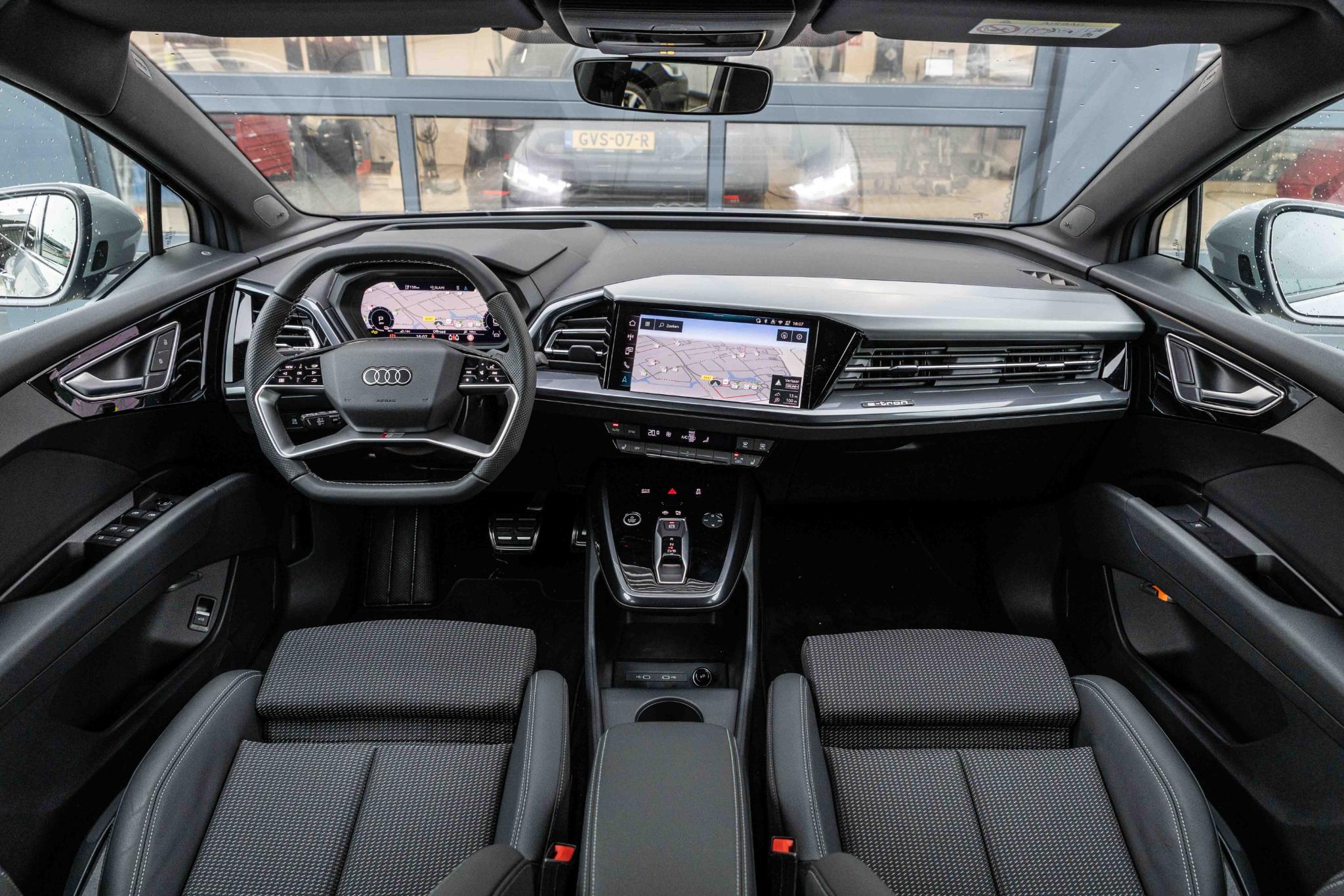 Audi Q4 e-tron 45 286pk quattro S Edition Competition 82 kWh - Afbeelding 5