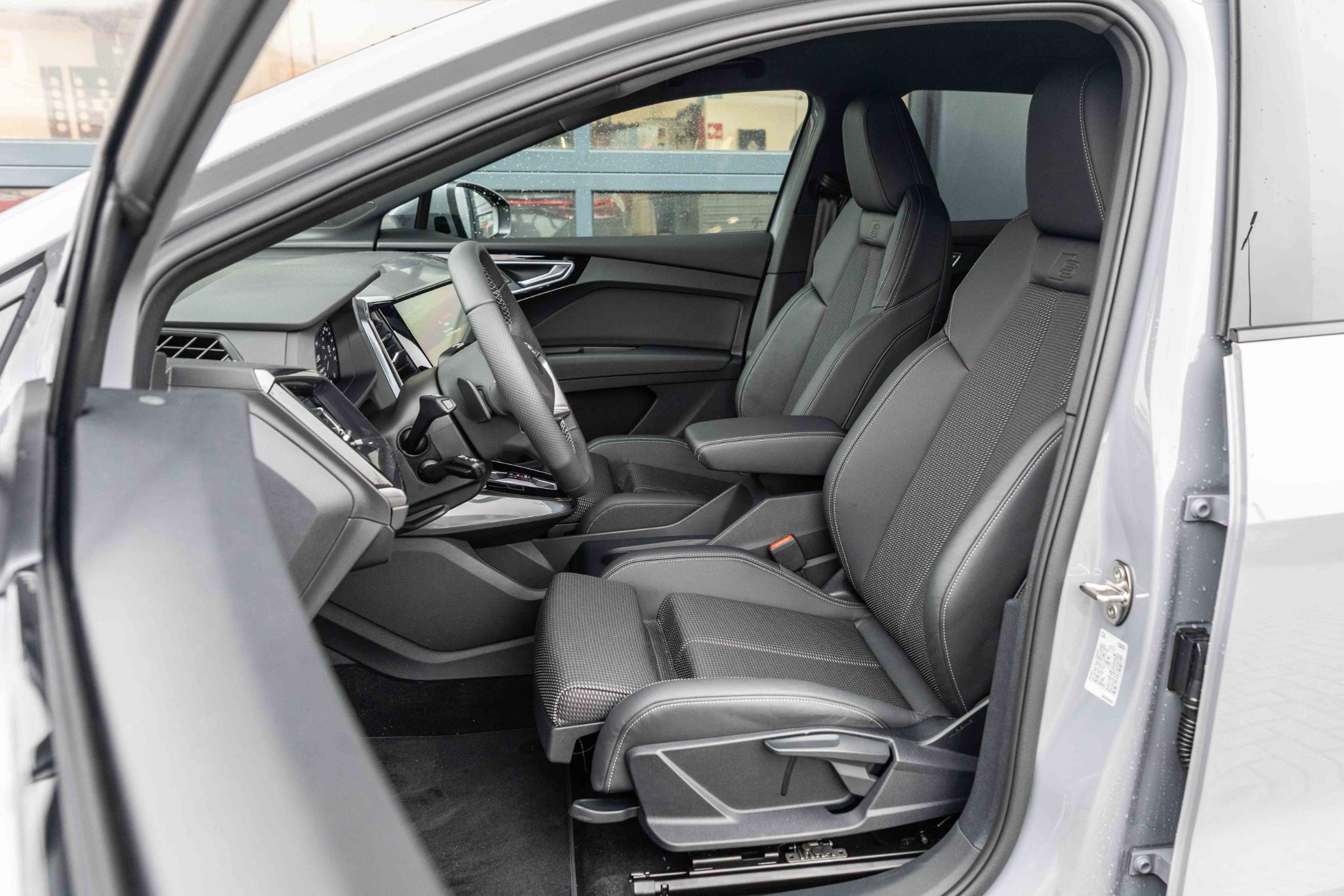 Audi Q4 e-tron 45 286pk quattro S Edition Competition 82 kWh - Afbeelding 4