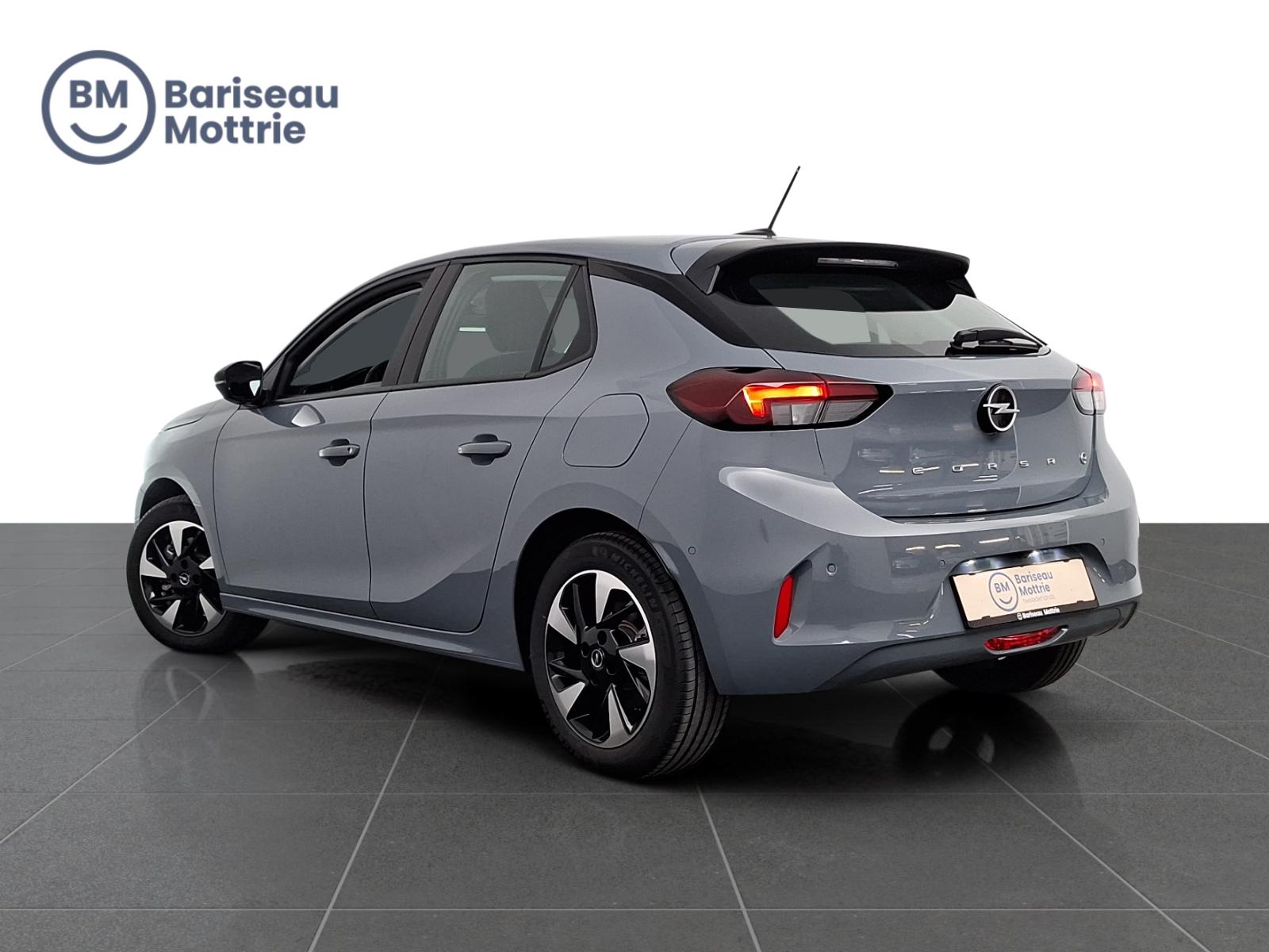 Opel Corsa EDITION ELEKTRISCH 136 PK *CARPLAY*ZETEL STUURVERWARMING*DAB*CAMERA SENSOREN* - Afbeelding 4