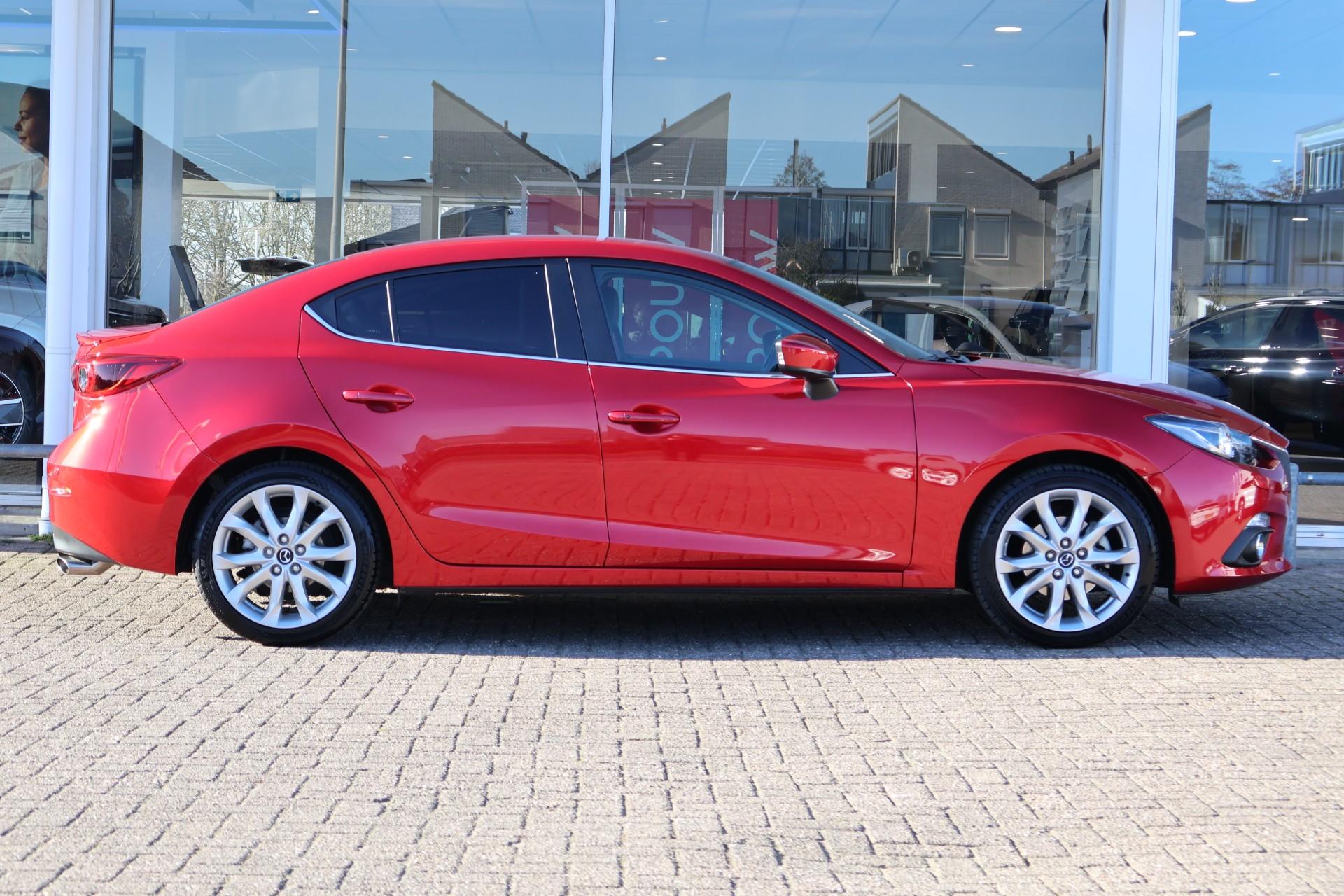 Mazda 3 2.0 GT-M 120pk AUT - Afbeelding 3