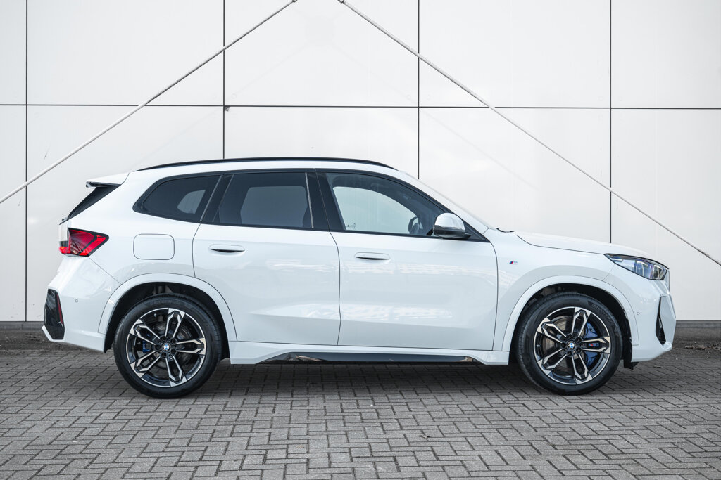 BMW X1 13