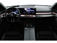 BMW 5 Serie Touring 530e M Sport Edition - Afbeelding 4