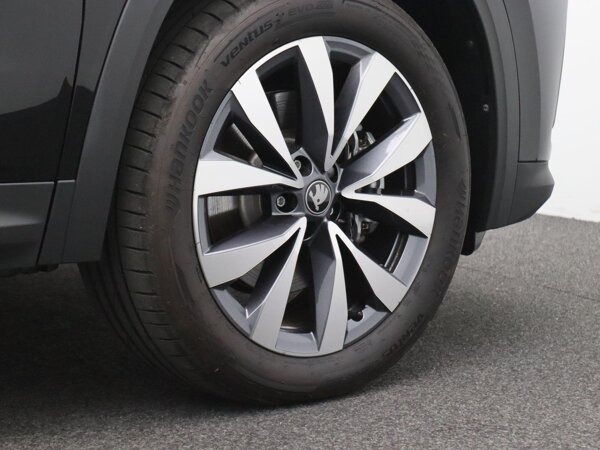 19" lichtmetalen velgen Lefka aero, zilver met banden 235/50 R19