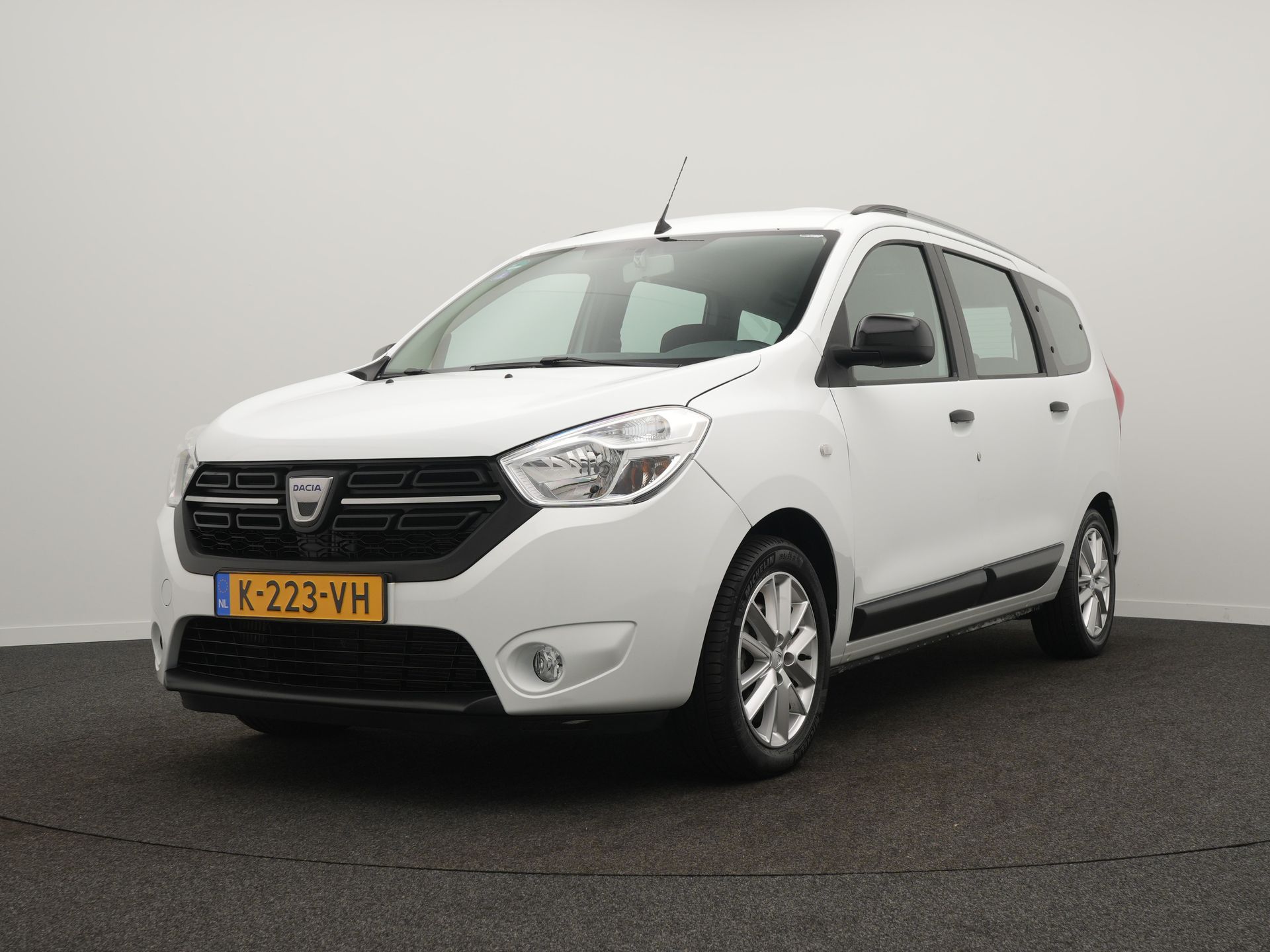 Dacia Lodgy TCe 130 Comfort - Occasion Lease vanaf €514 p/m - Afbeelding 5