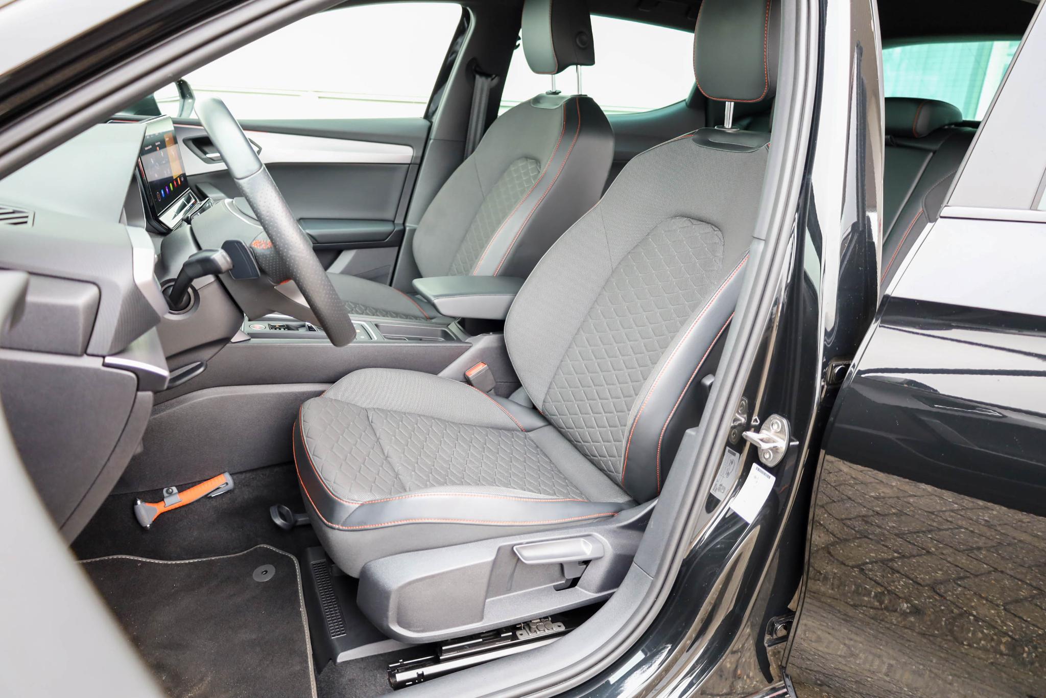 SEAT Leon 1.5 eTSI 150pk DSG FR Launch Edition - Afbeelding 4