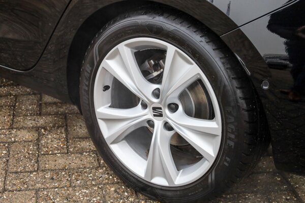 lichtmetalen velgen 17"