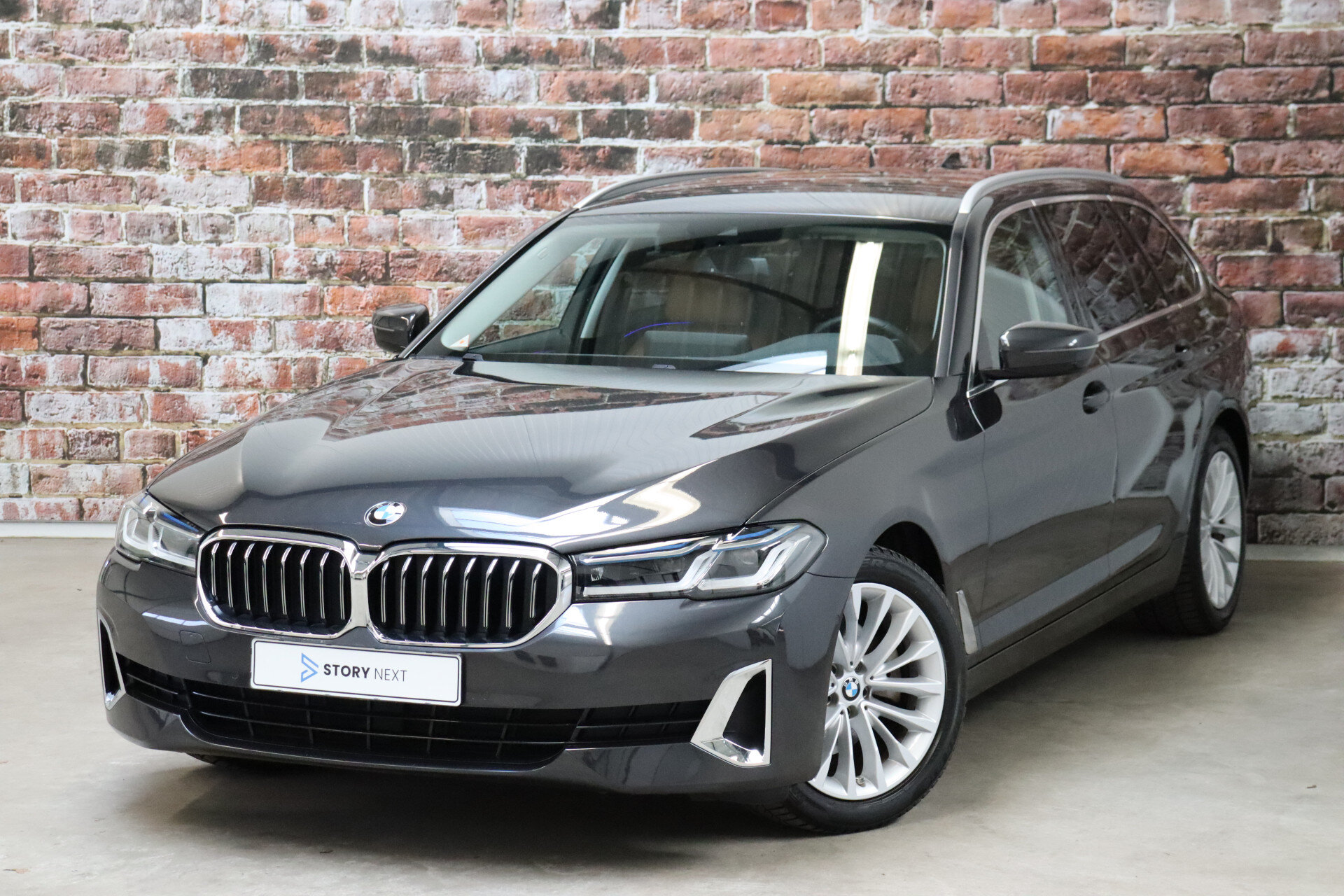 BMW 5 Serie Touring 520i High Executive Luxury Line Automaat