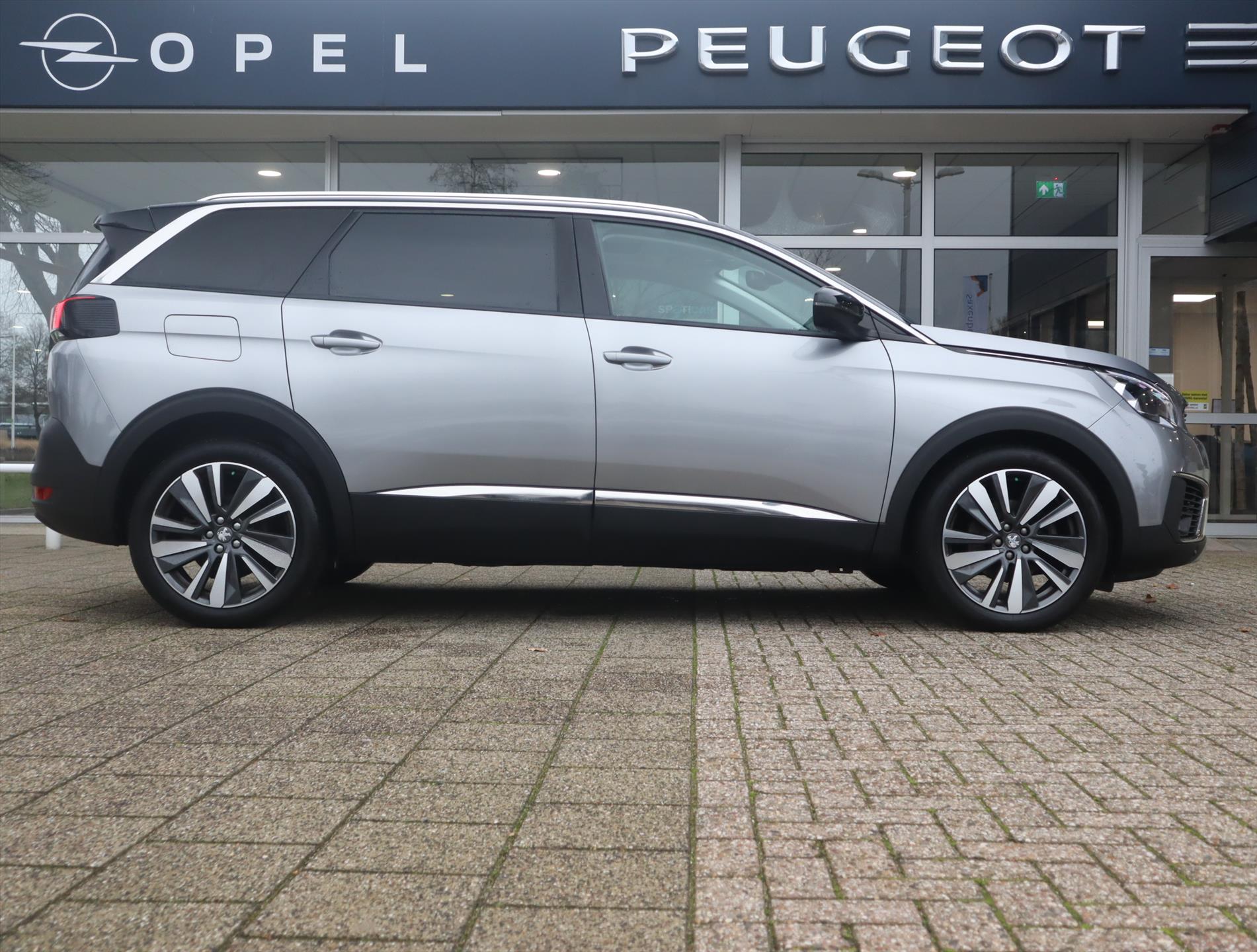 Peugeot 5008 SUV Allure PureTech 130PK S&S H6 7 persoons, Rijklaarprijs, Panoramadak Trekhaak Navigatie Camera - Afbeelding 5