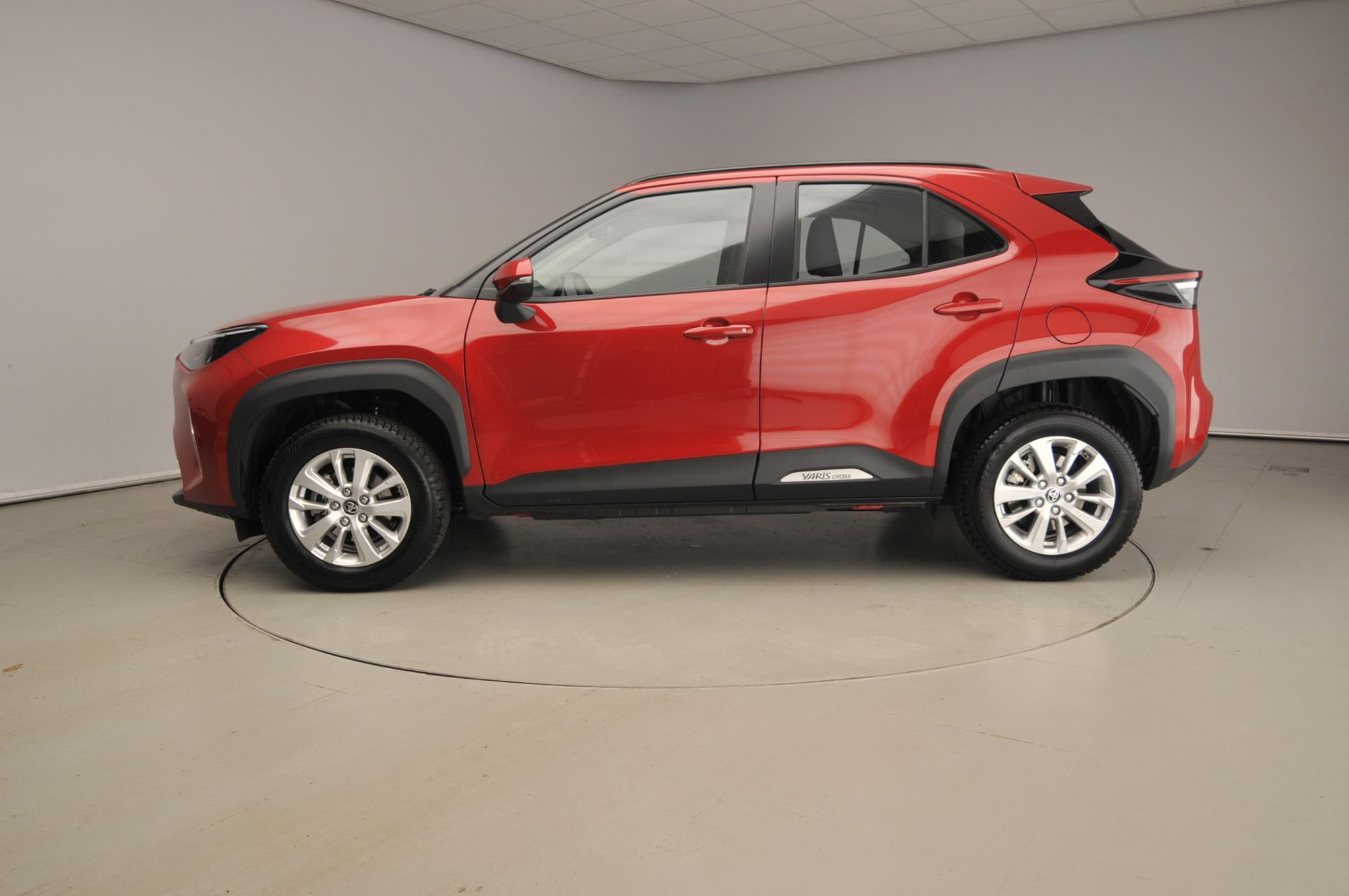 Toyota Yaris Cross 1.5 Hybrid 115 Active - Bild 2