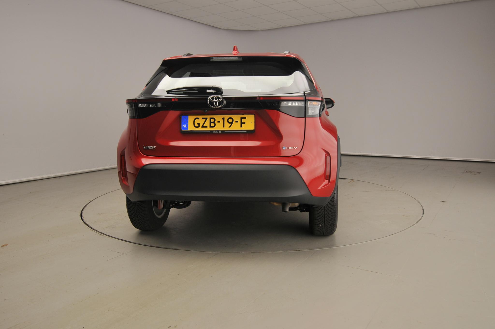 Toyota Yaris Cross 1.5 Hybrid 115 Active - Bild 3