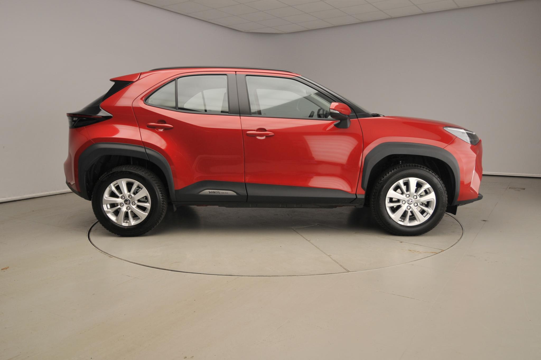 Toyota Yaris Cross 1.5 Hybrid 115 Active - Bild 4