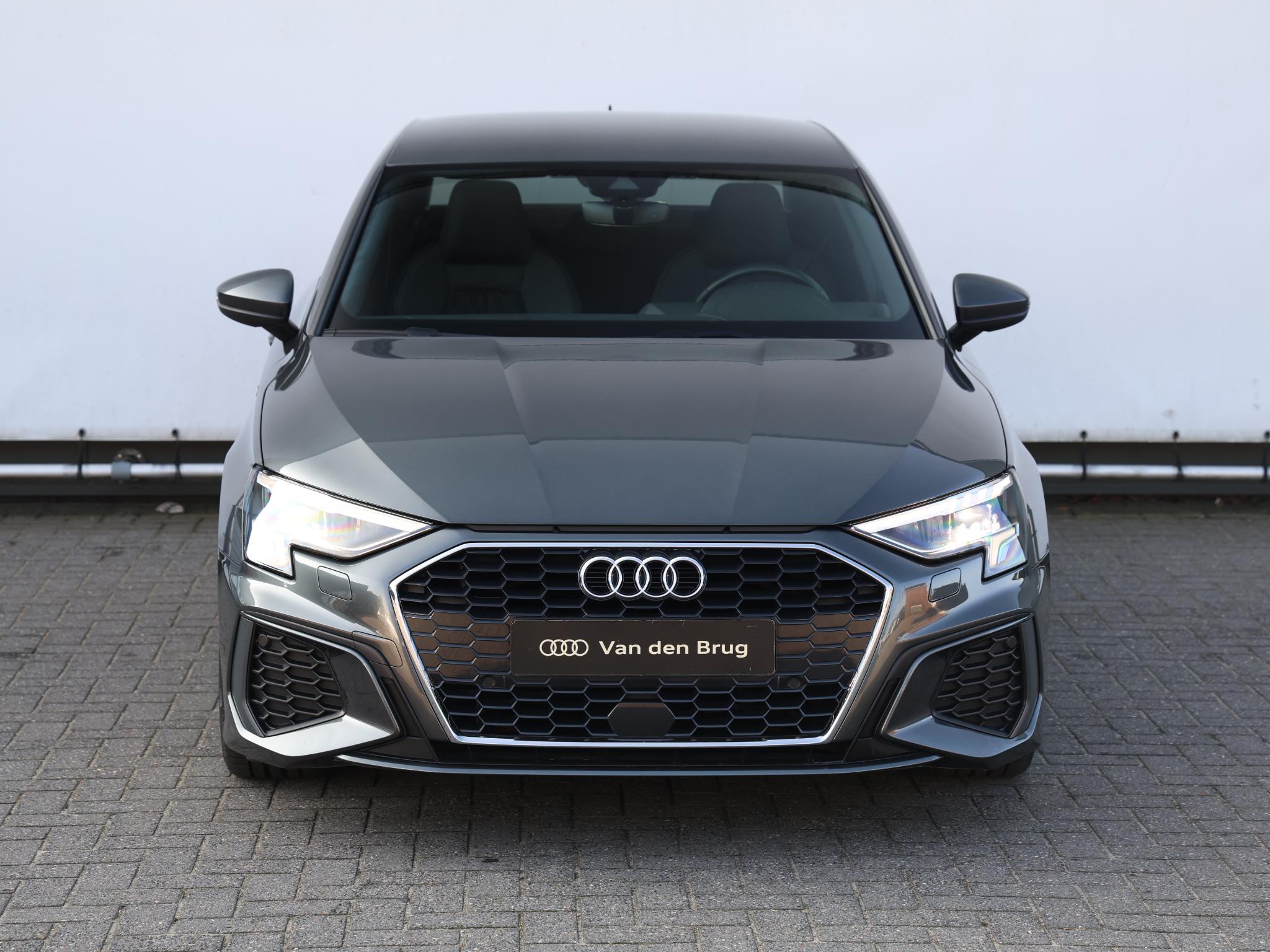 Audi A3 Limousine 35 TFSI S edition - Afbeelding 4