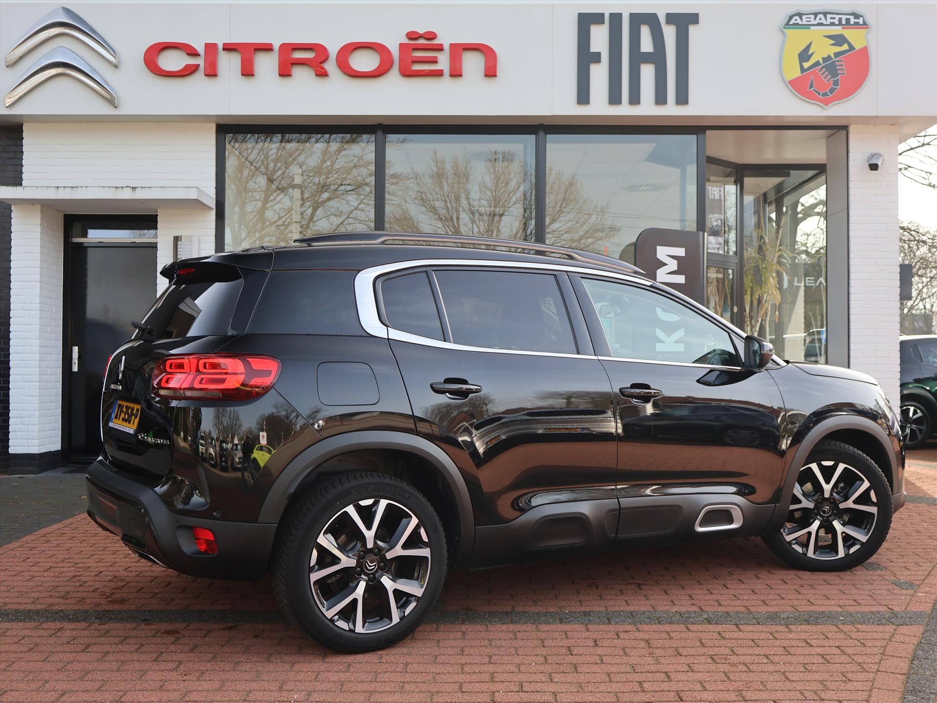 Citroën C5 Aircross PureTech 180PK S&S EAT8 automaat Shine, Rijklaarprijs | Adaptieve Cruise | Stoelverwarming | Trekhaak afn. | Navigatie | Camera | - Afbeelding 4