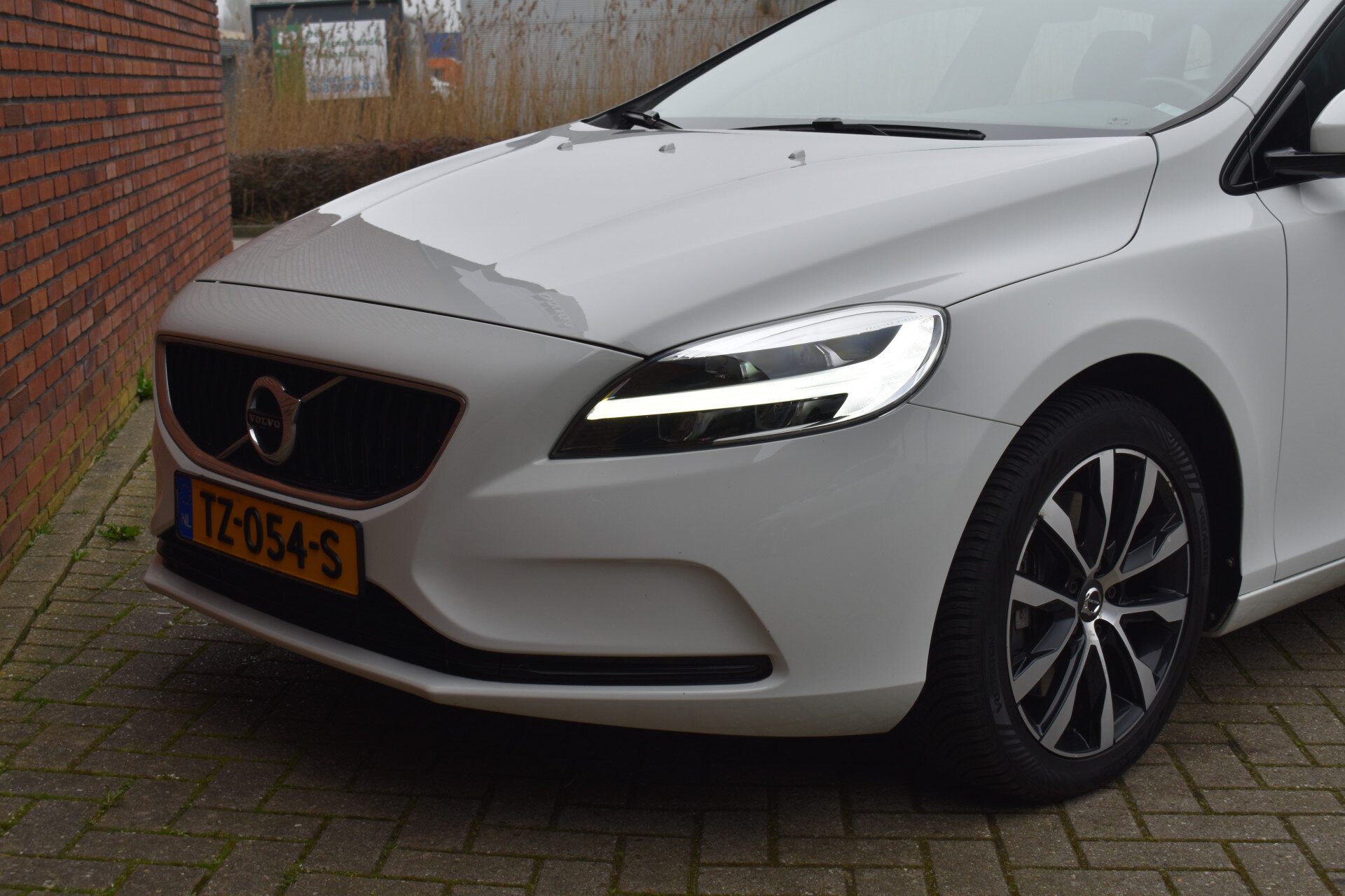 Volvo V40 T3 152PK Automaat Dynamic Edition - Afbeelding 3