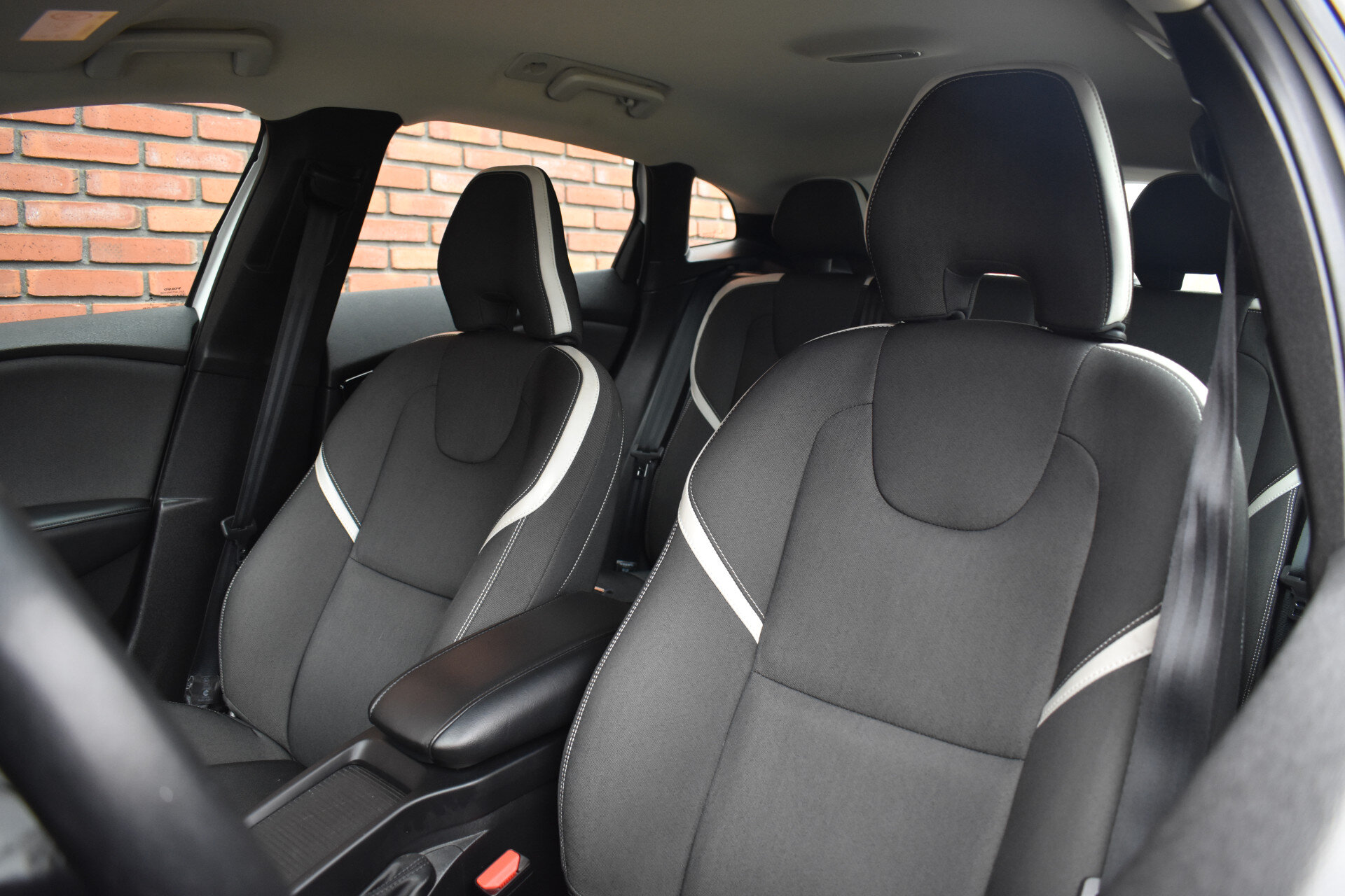 Volvo V40 T3 152PK Automaat Dynamic Edition - Afbeelding 5