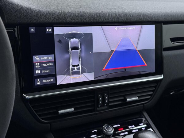 ParkAssistent inclusief Surround View ParkAssistent inclusief Surround View