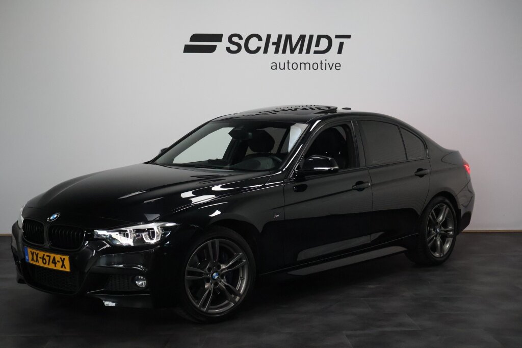 BMW 3 Serie 320i M sport Edition | Schuifdak | LED | Leder | Camera