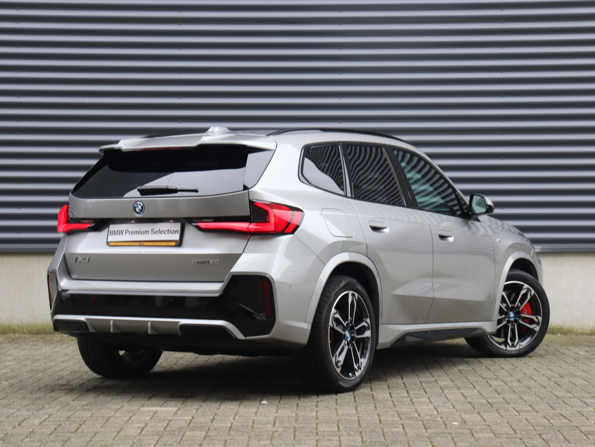 BMW iX1 eDrive20 - Afbeelding 2